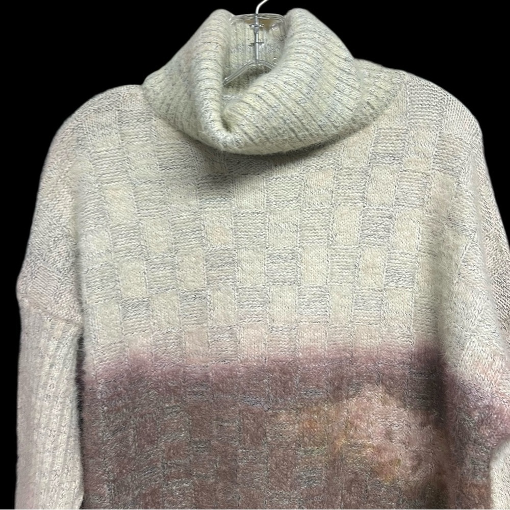 🌻Anthropologie OLIVER by Escio Bohemian Watercolor Turtleneck Sweater Size M - Picture 4 of 10